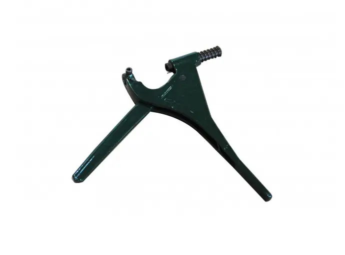 EYELET AND HOOK PINCER WITHOUT DIES